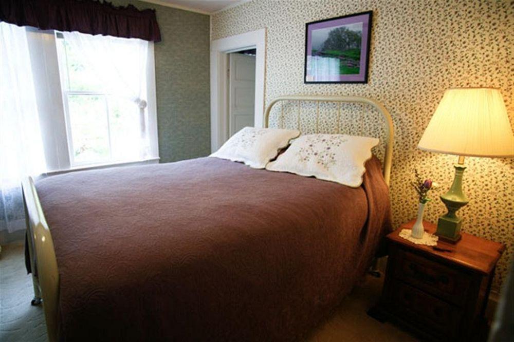 The Historic Requa Inn クラマス エクステリア 写真