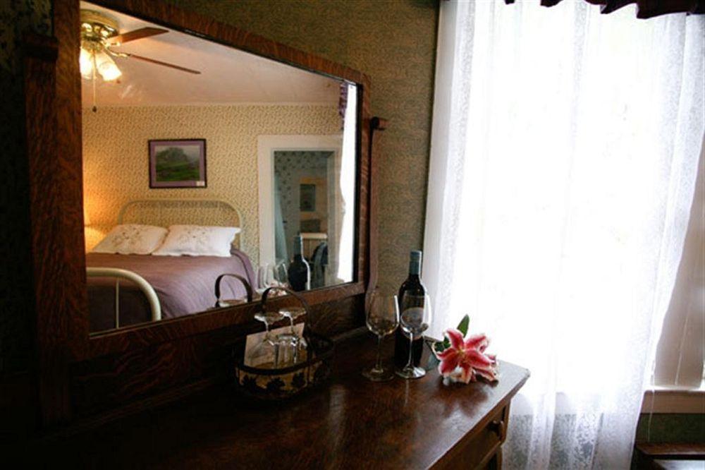 The Historic Requa Inn クラマス エクステリア 写真