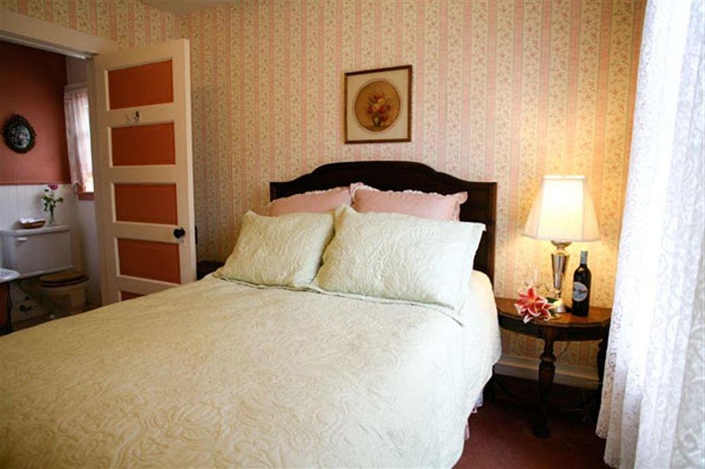 The Historic Requa Inn クラマス エクステリア 写真