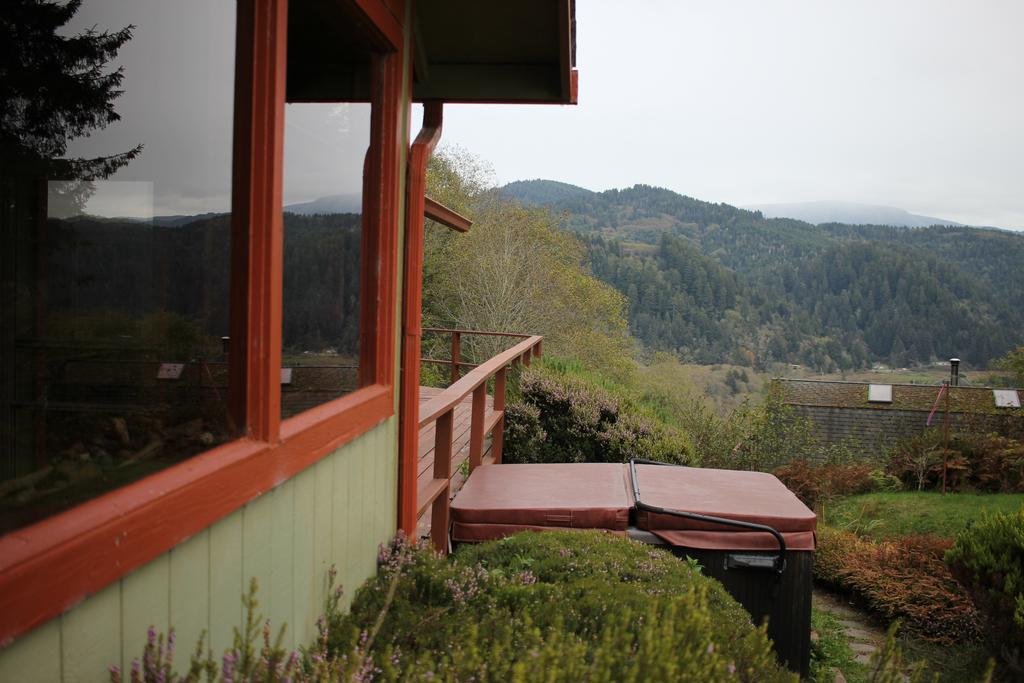 The Historic Requa Inn クラマス エクステリア 写真