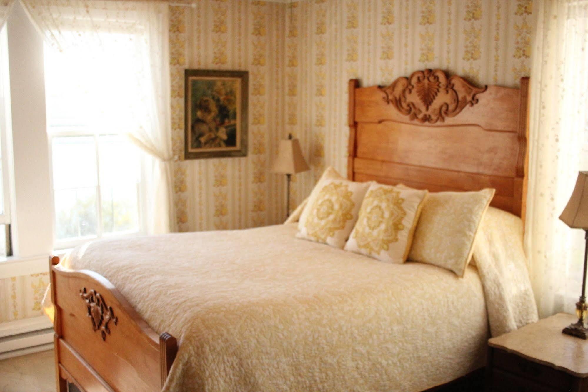 The Historic Requa Inn クラマス エクステリア 写真