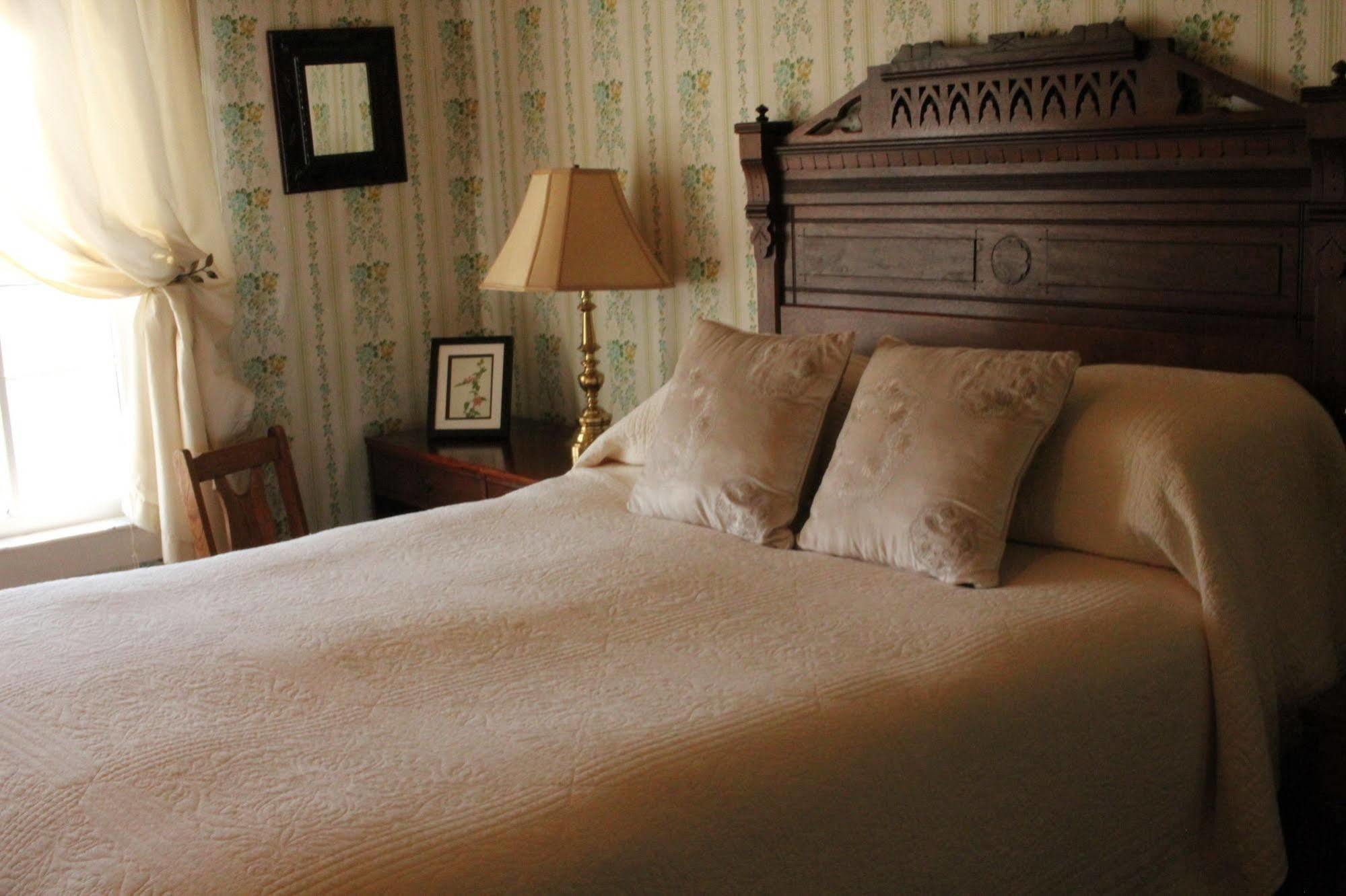 The Historic Requa Inn クラマス エクステリア 写真