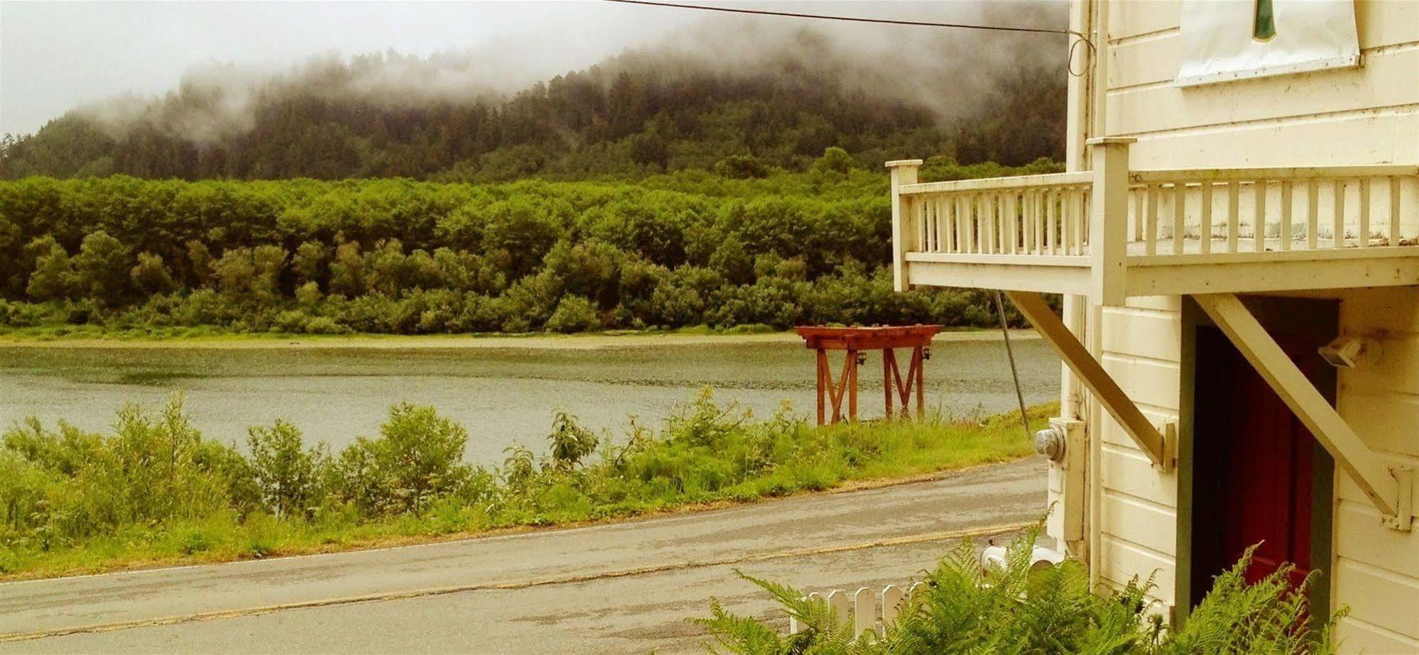 The Historic Requa Inn クラマス エクステリア 写真